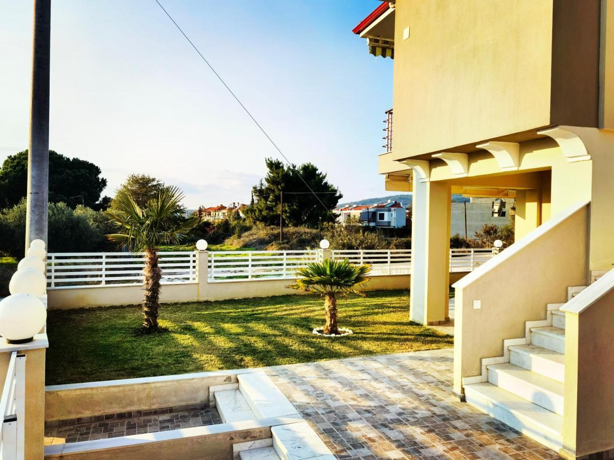 Mango Apartment Nikiti  Exterior photo