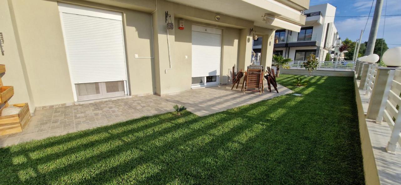 Mango Apartment Nikiti  Exterior photo
